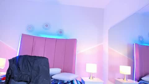 liiam_smith_ online show from 10.18.25