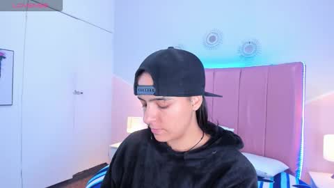 liiam_smith_ online show from 10.22.25