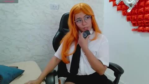 liindsaymoon online show from 03.10.26