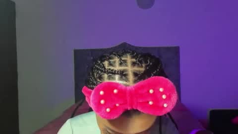 Snapshot of liisakiss chatting on 01.22.25 LiisaKiss online show from 01.22.25