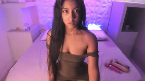 Snapshot of liizjones chatting on 01.29.25 LiizJones online show from 01.29.25