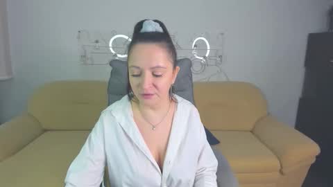Snapshot of likaa_likaa chatting on 02.26.26 Lika online show from 02.26.26