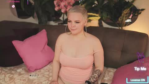 likaaberry online show from 10.17.25