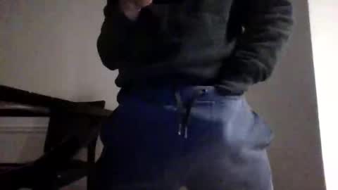 Snapshot of likeitorleaveit008 chatting on 10.26.25 likeitorleaveit008 online show from 10.26.25