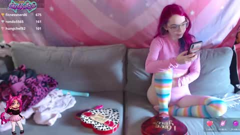 LikeMyAshe online show from 02.19.25