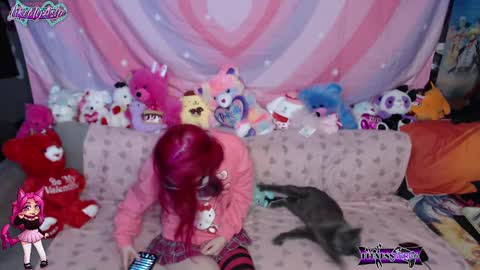 LikeMyAshe online show from 02.22.25