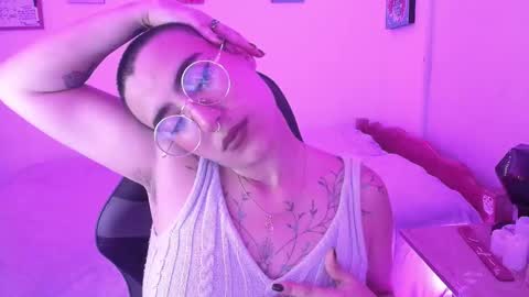 im MIA  -- MY OF is catsito3 online show from 02.13.25