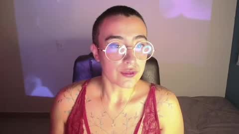 im MIA  -- MY OF is catsito3 online show from 02.22.25