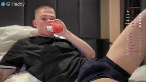 Snapshot of lil_addy chatting on 10.26.25 Addy online show from 10.26.25