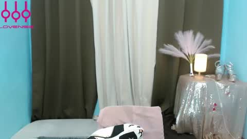 LILY online show from 07.08.26