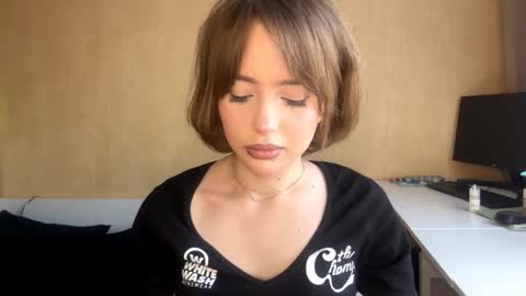 Lily online show from 01.15.26