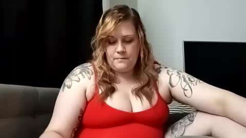 lil_nelli8 online show from 11.26.25