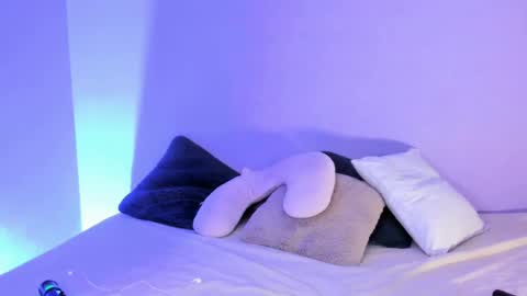 Lola online show from 03.10.25