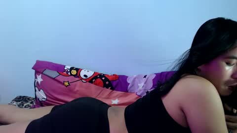 lil_sweetgirl4u online show from 02.19.25