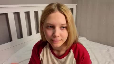 Snapshot of lil_tasty33 chatting on 03.03.26 Emma online show from 03.03.26