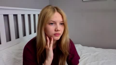 Snapshot of lil_tasty33 chatting on 03.14.26 Emma online show from 03.14.26