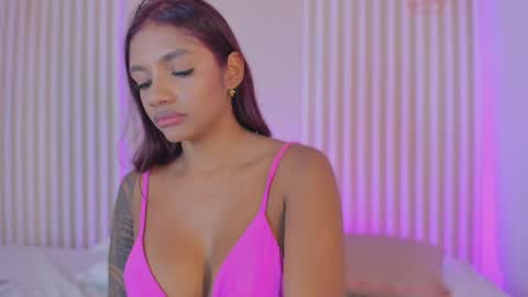 L I L A   online show from 02.20.25