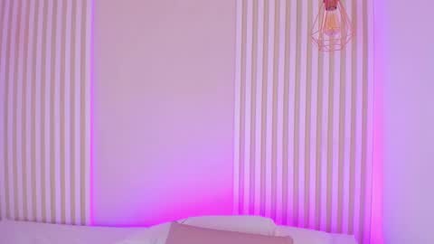 L I L A   online show from 02.21.25