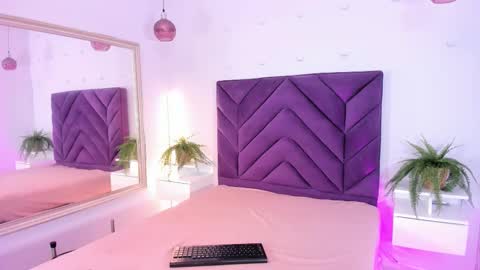 lila bailey  online show from 12.22.25