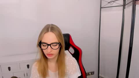 LiliaDesire online show from 02.11.25