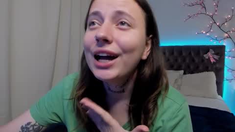 Snapshot of lilavame chatting on 09.13.25 LilaVame online show from 09.13.25