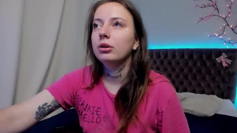 Snapshot of lilavame chatting on 09.18.25 LilaVame online show from 09.18.25