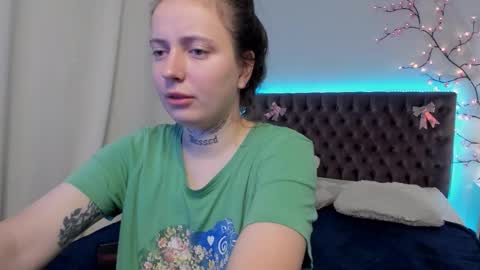 Snapshot of lilavame chatting on 09.22.25 LilaVame online show from 09.22.25