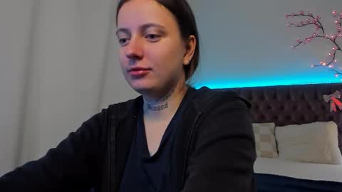 Snapshot of lilavame chatting on 10.06.25 LilaVame online show from 10.06.25