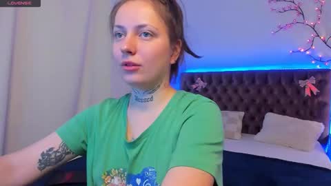 Snapshot of lilavame chatting on 10.21.25 LilaVame online show from 10.21.25