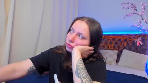 Snapshot of lilavame chatting on 10.25.25 LilaVame online show from 10.25.25