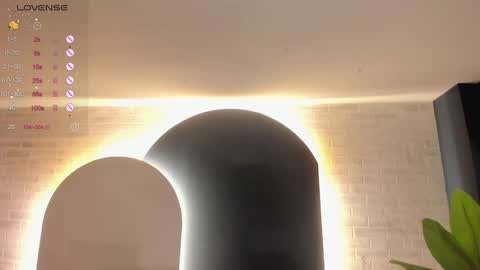 Lila West online show from 12.04.24