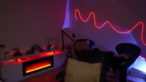 Rebecca online show from 03.10.26