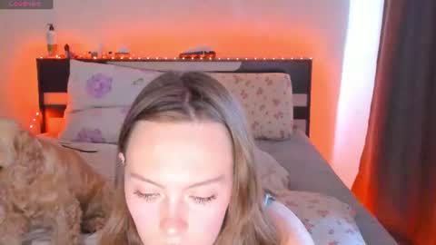Snapshot of lilemma19 chatting on 06.24.26 lilemma19 online show from 06.24.26