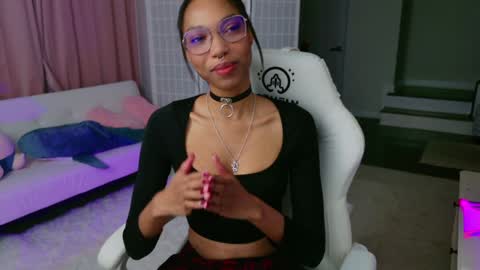 evie online show from 01.06.25