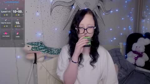 Snapshot of lilhornyprincess chatting on 01.13.25 Nika and Lori online show from 01.13.25