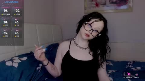 Snapshot of lilhornyprincess chatting on 01.25.25 Nika and Lori online show from 01.25.25