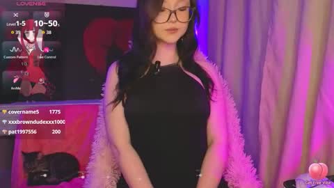 Snapshot of lilhornyprincess chatting on 09.13.25 Nika and Lori online show from 09.13.25