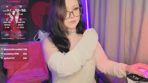 Snapshot of lilhornyprincess chatting on 09.22.25 Nika and Lori online show from 09.22.25