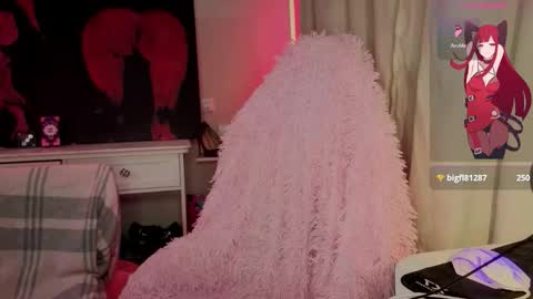 Snapshot of lilhornyprincess chatting on 10.02.25 Nika and Lori online show from 10.02.25