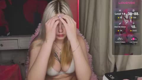 Snapshot of lilhornyprincess chatting on 10.10.25 Nika and Lori online show from 10.10.25