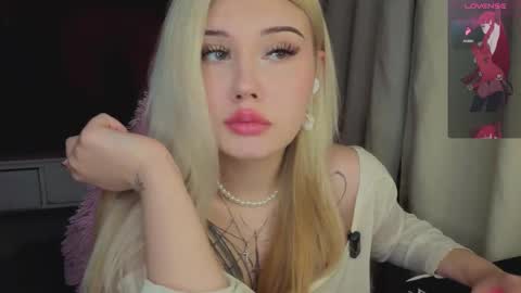 Snapshot of lilhornyprincess chatting on 10.15.25 Nika and Lori online show from 10.15.25