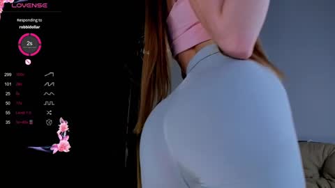 Snapshot of lili__roze_ chatting on 03.07.25 lili__roze_ online show from 03.07.25