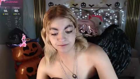 Lili online show from 10.05.25