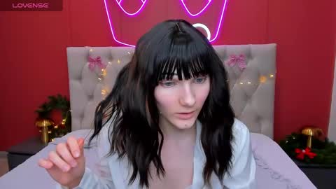 Lilli  follow me kiss online show from 01.05.25