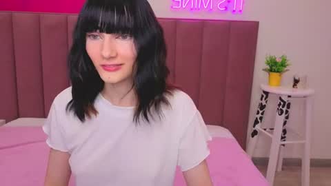 Lilli  follow me kiss online show from 06.16.26