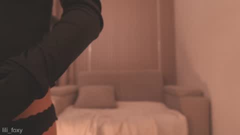 Snapshot of lili_foxy chatting on 06.12.26 lili online show from 06.12.26