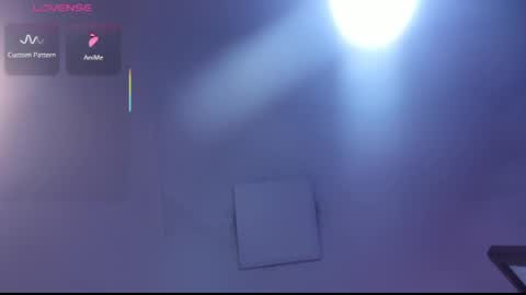 Lili  online show from 09.11.25