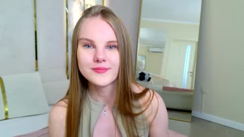Snapshot of lili_lohan chatting on 07.07.26 lili_lohan online show from 07.07.26