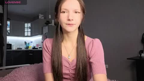 Snapshot of lili_milash chatting on 04.01.26 you can found me online show from 04.01.26