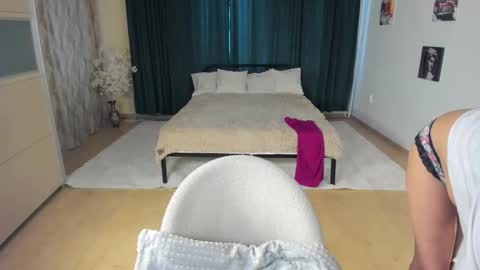 Snapshot of lilia_moons chatting on 02.09.26 Lilia online show from 02.09.26